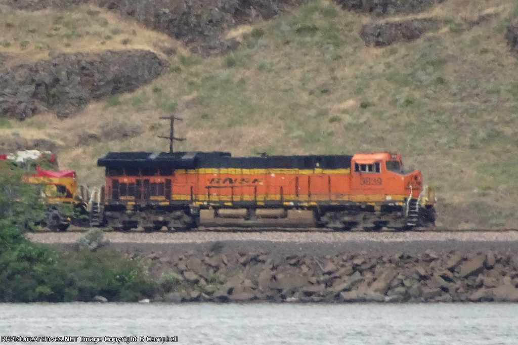 BNSF 3839